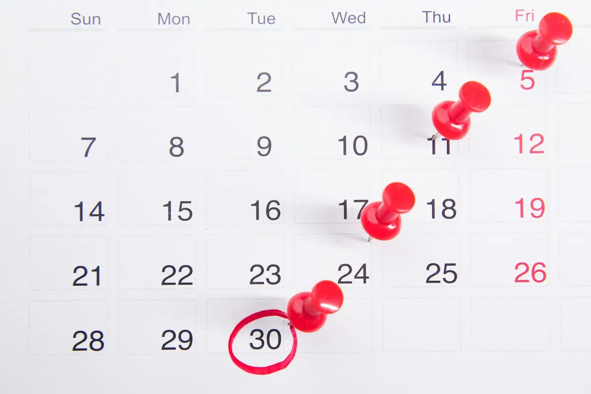 Calendario con fechas marcadas para no perder el plazo de reclamación